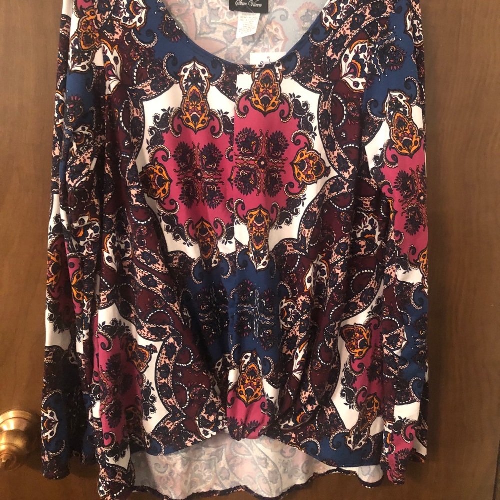 Knotted paisley long sleeve top